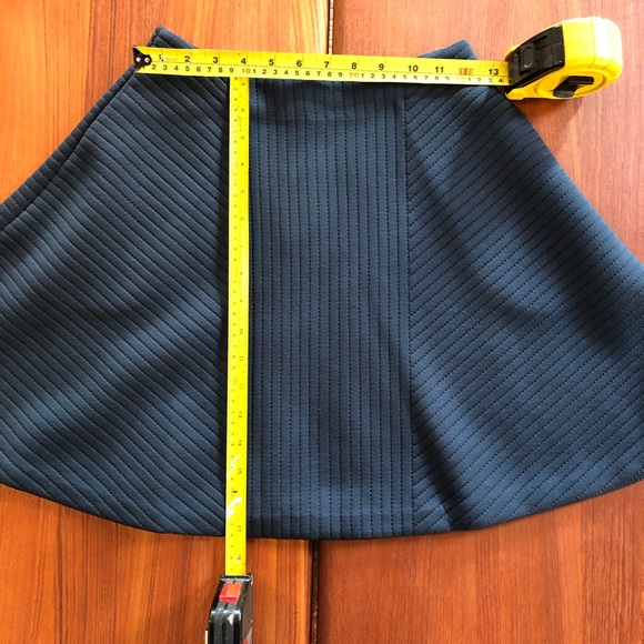 Brand new Kate Spade Saturday quilted navy circle skirt, US 0 fits S - Picture 7 of 7